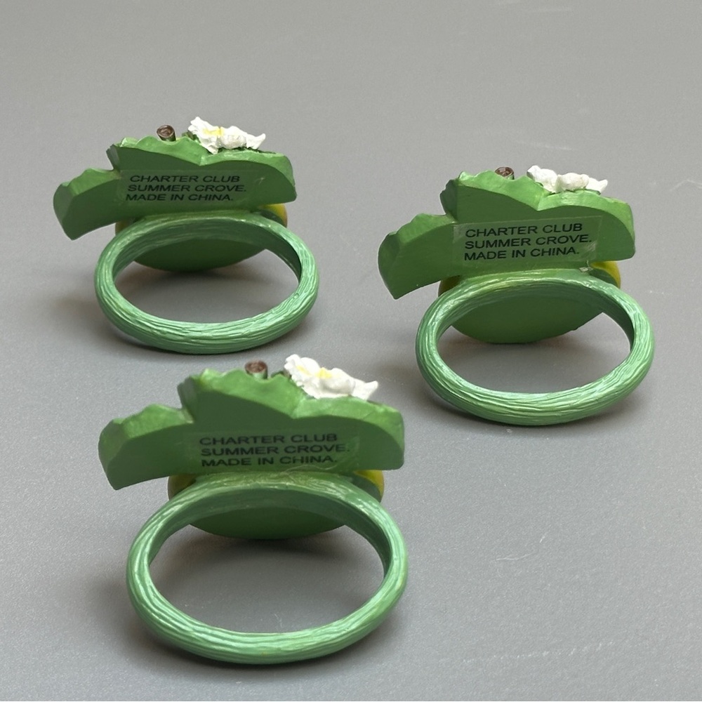 Set of 4 Green Pears Napkin Rings - Picture 3 of 8